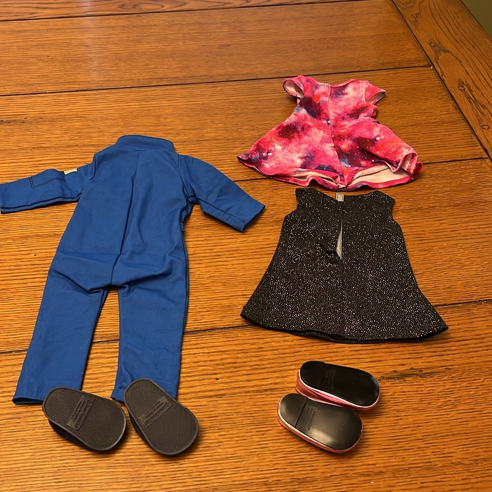 American Girl Doll Luciana Outfits - Picture 2 of 2